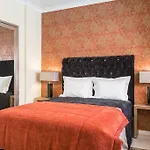 Pensión House 4*