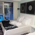 House 4* Barra