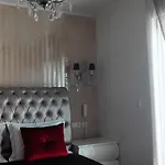 Πανσιόν House 4*