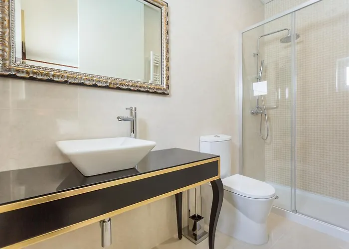 Πανσιόν House 4*