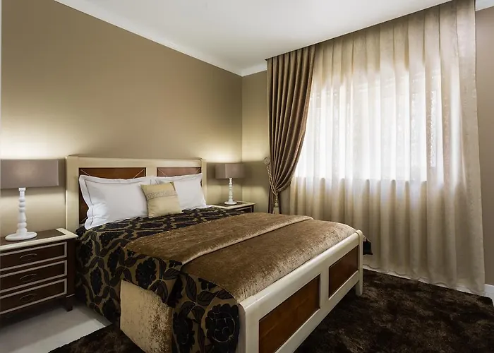 Πανσιόν House