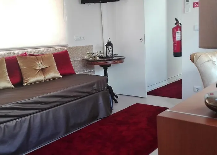 House Πανσιόν