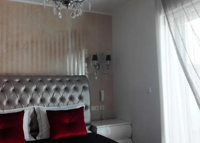 Πανσιόν House 4*